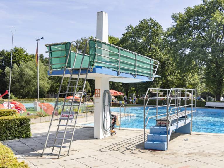 Freibad Goltern - Sprungturm