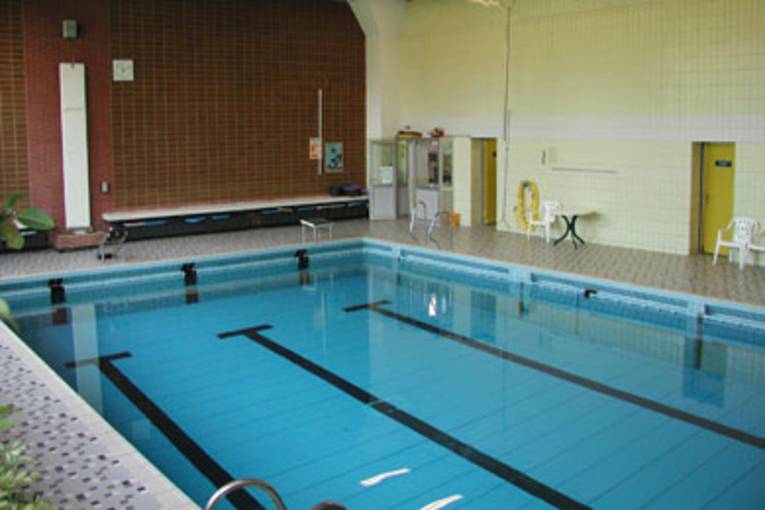 Hallenbad Höver